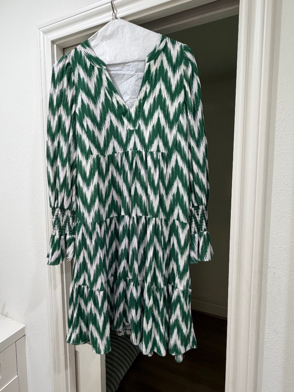 Pomander Place LIKE NEW Size S TUCKERNUCK